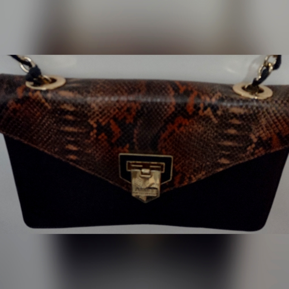 Vintage genuine leather and snakeskin Amy kestenberg chain and leather shoulder